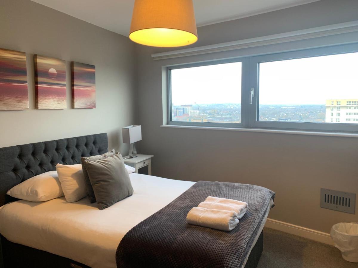High View Serviced Apartment คาร์ดิฟฟ์ ภายนอก รูปภาพ