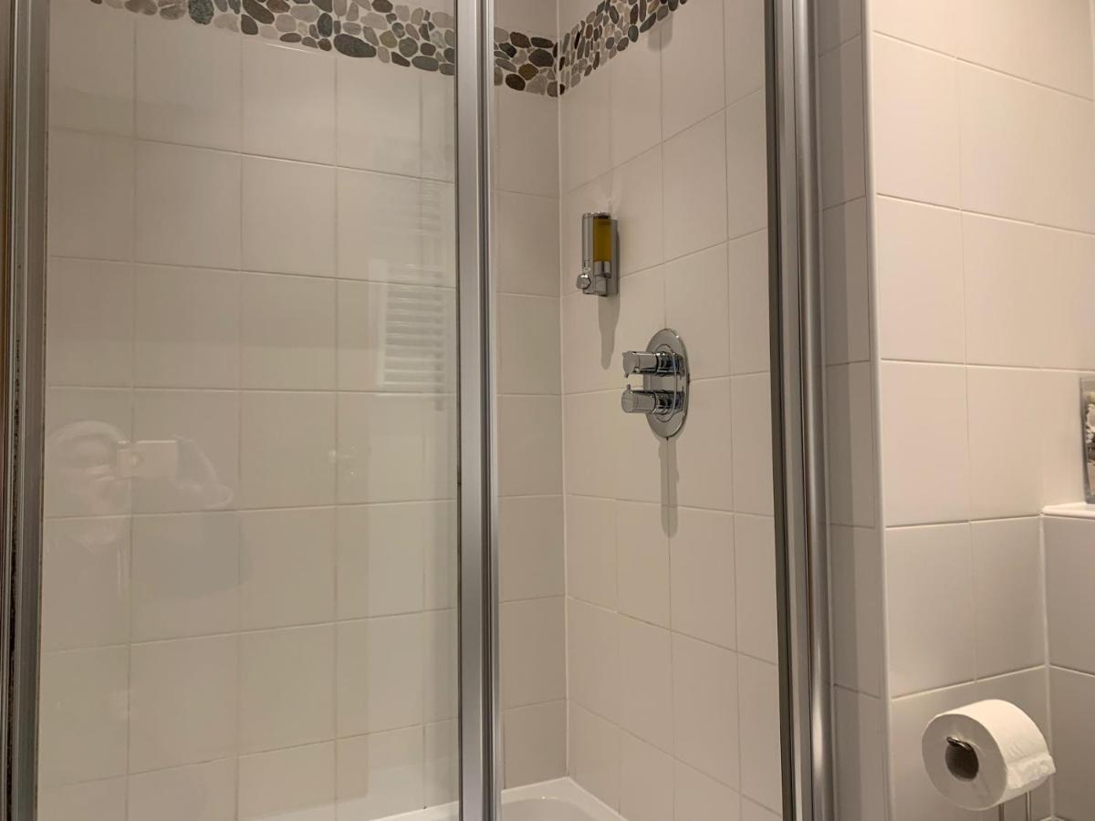 High View Serviced Apartment คาร์ดิฟฟ์ ภายนอก รูปภาพ